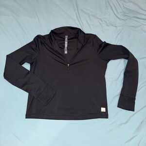Vuori Women's Studio Half Zip in black size M